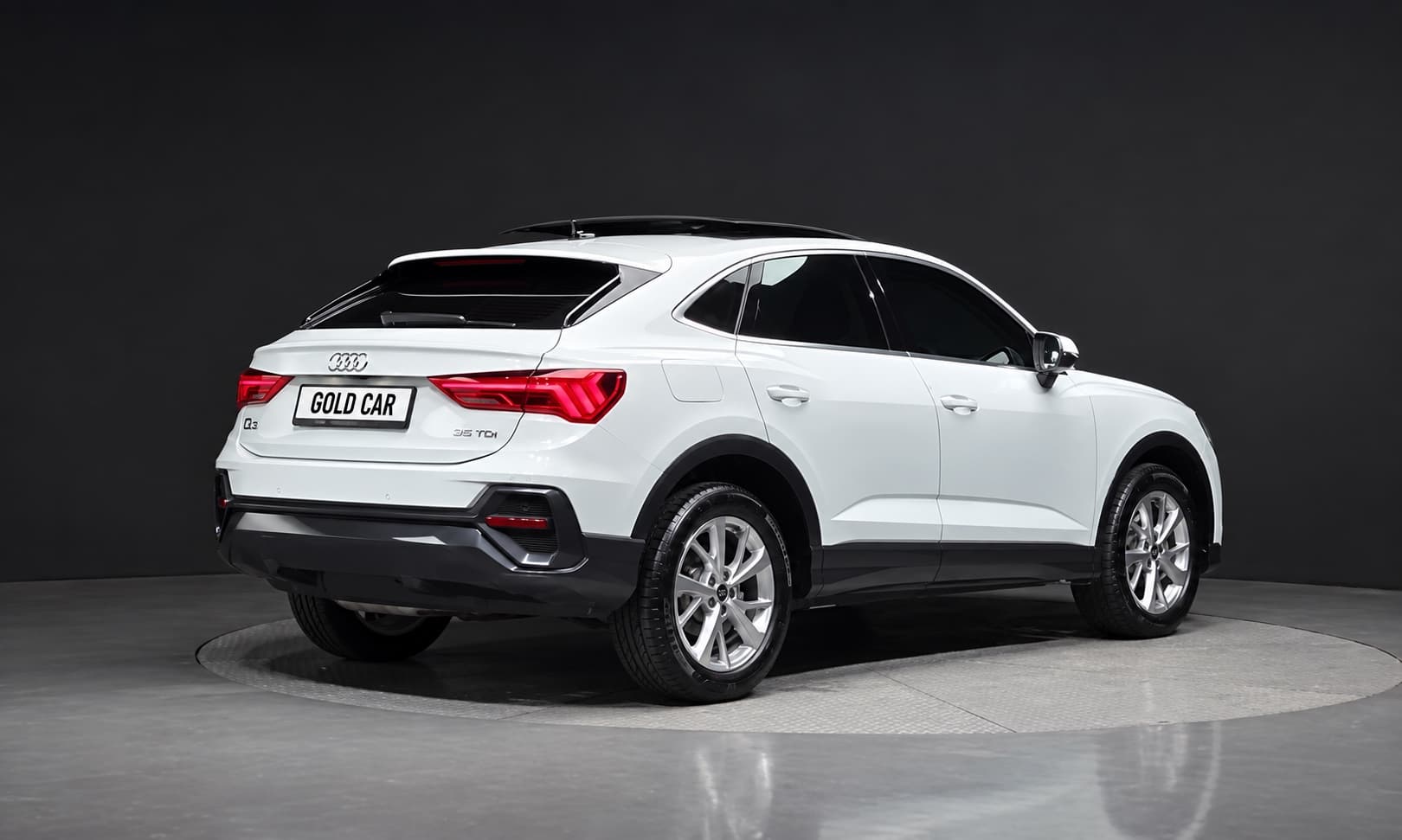 Audi Q3 (F3)35 TDI Sportback Немец — миниатюра 3
