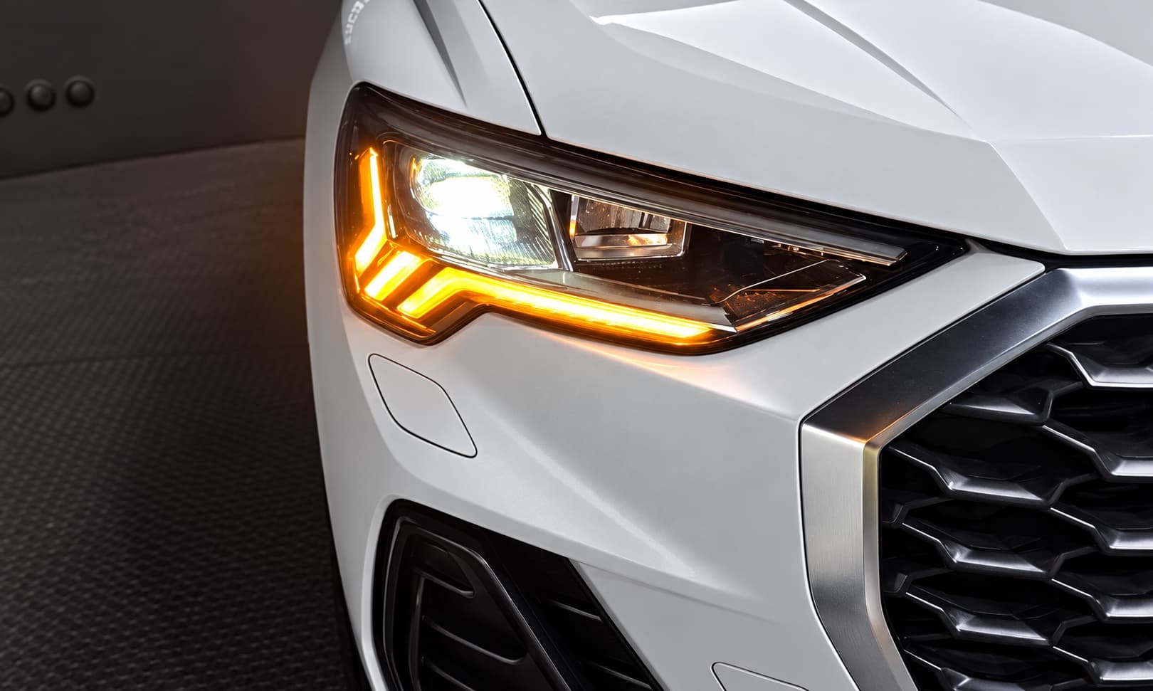 Audi Q3 (F3)35 TDI Sportback Немец — миниатюра 4