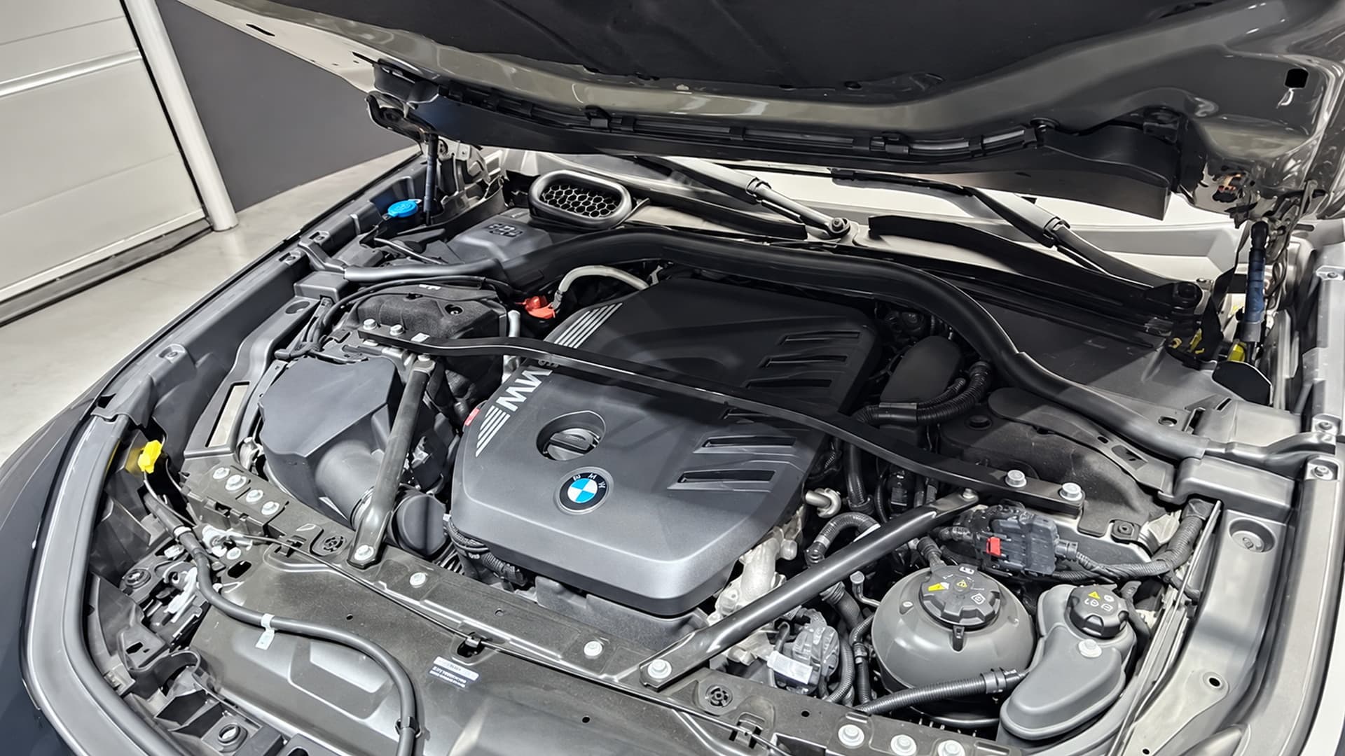 BMW 740d xDrive M Sport — миниатюра 6