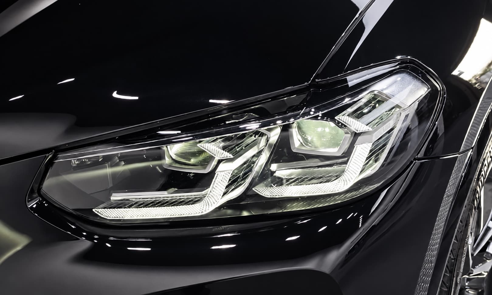 BMW X4 xDrive 20d M sport — миниатюра 6