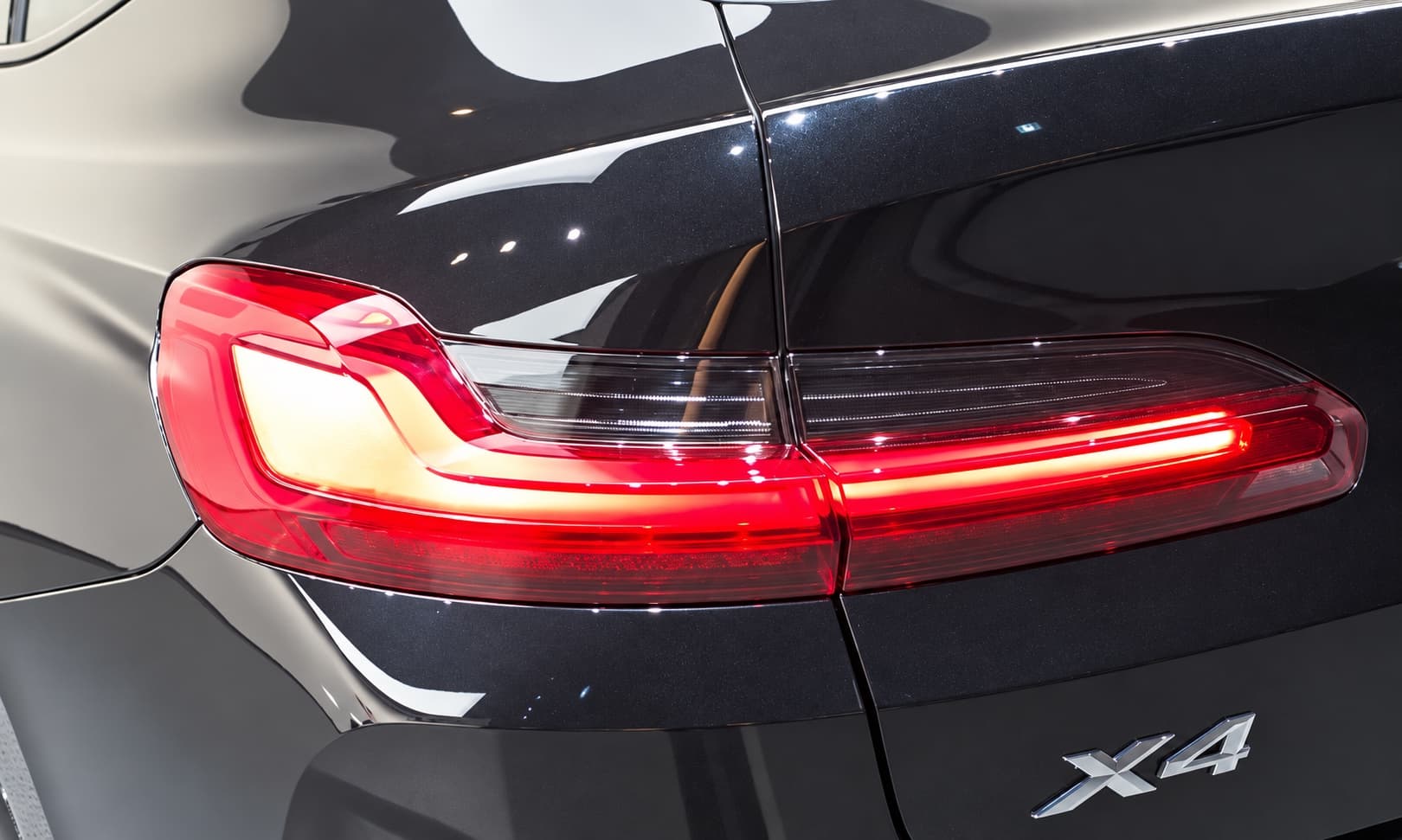 BMW X4 xDrive 20d M sport — миниатюра 8