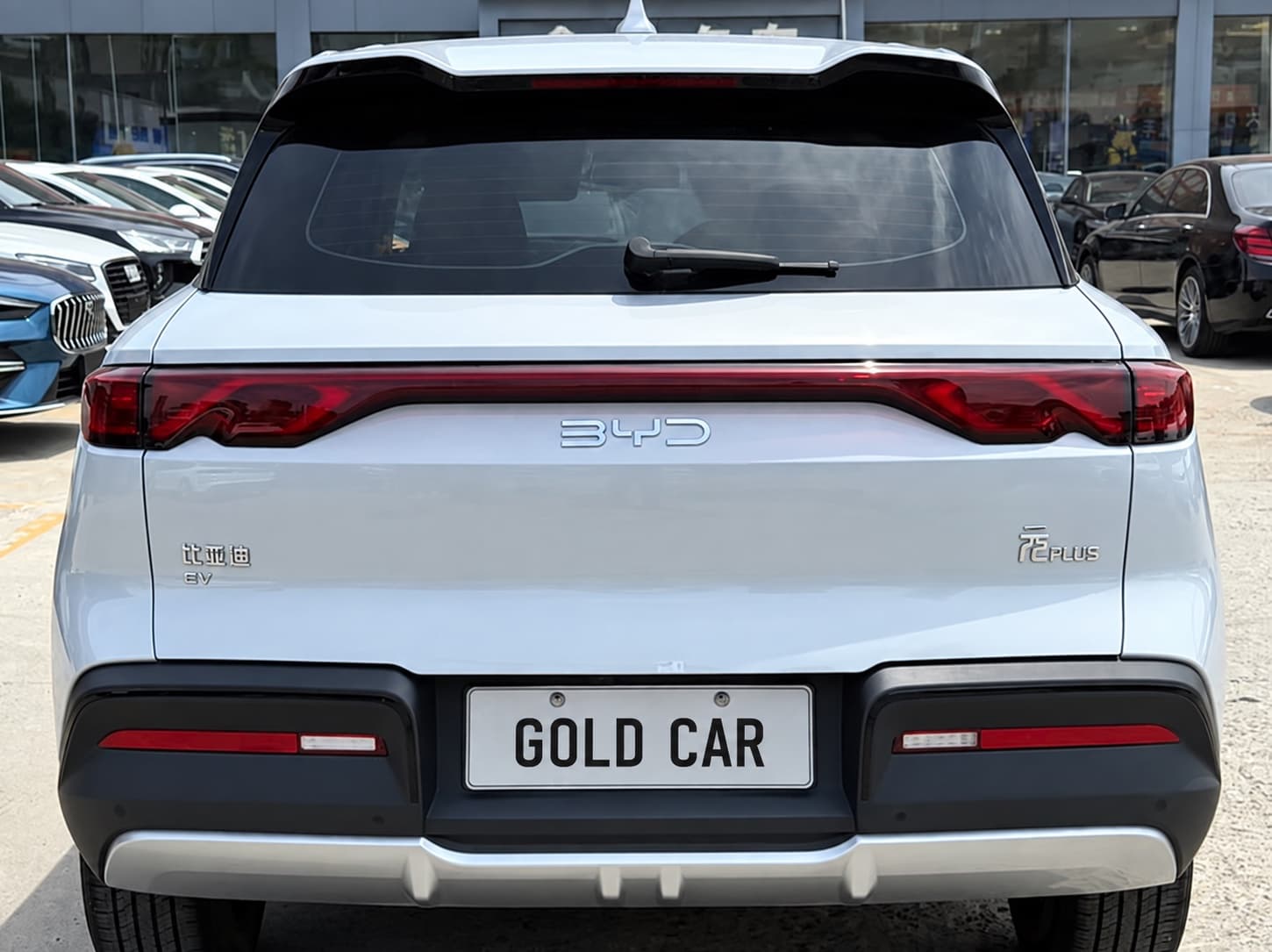BYD Yuan UP 2024 301KM Leading Edition — миниатюра 2