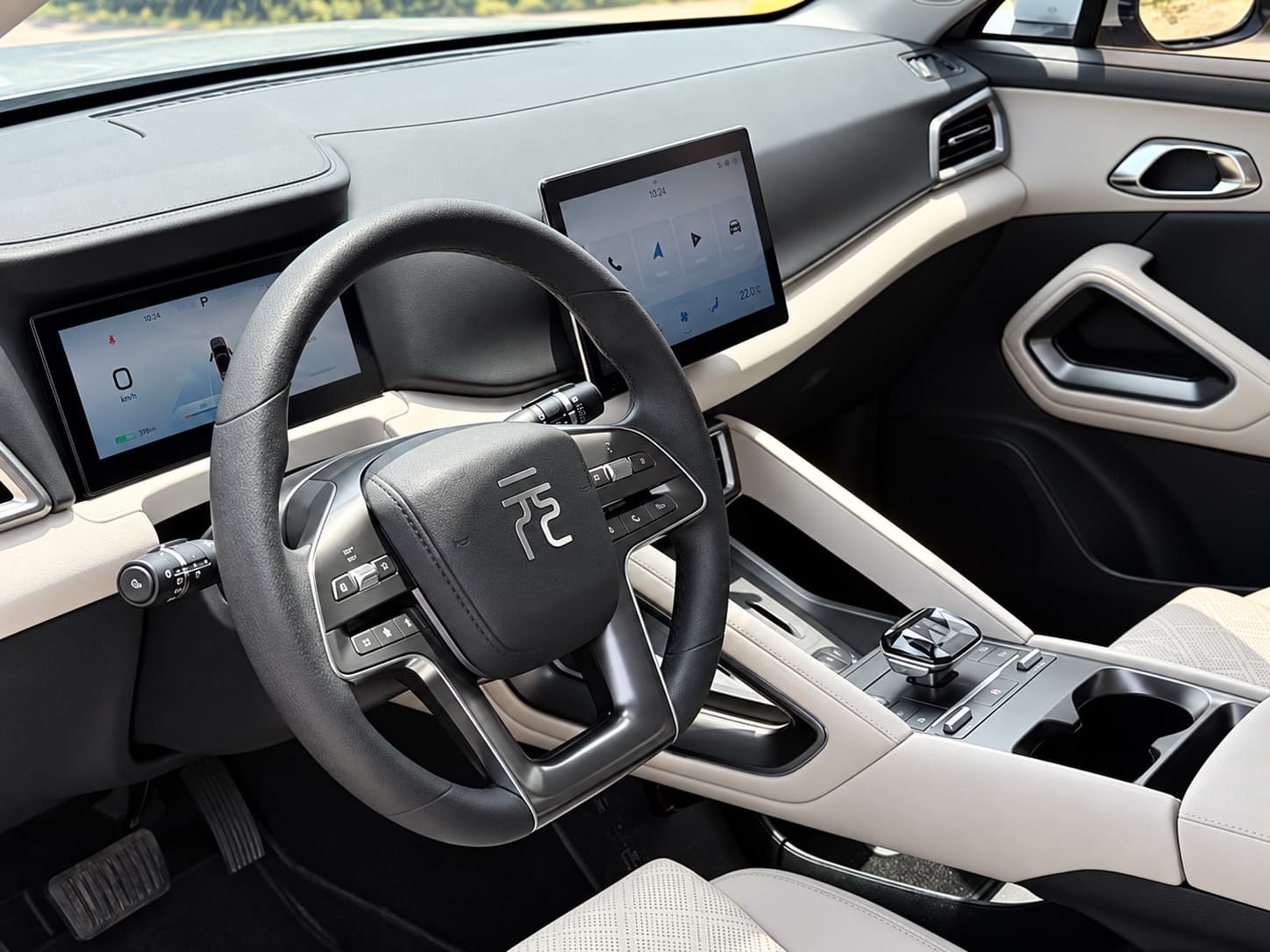 BYD Yuan UP 2024 301KM Leading Edition — миниатюра 5
