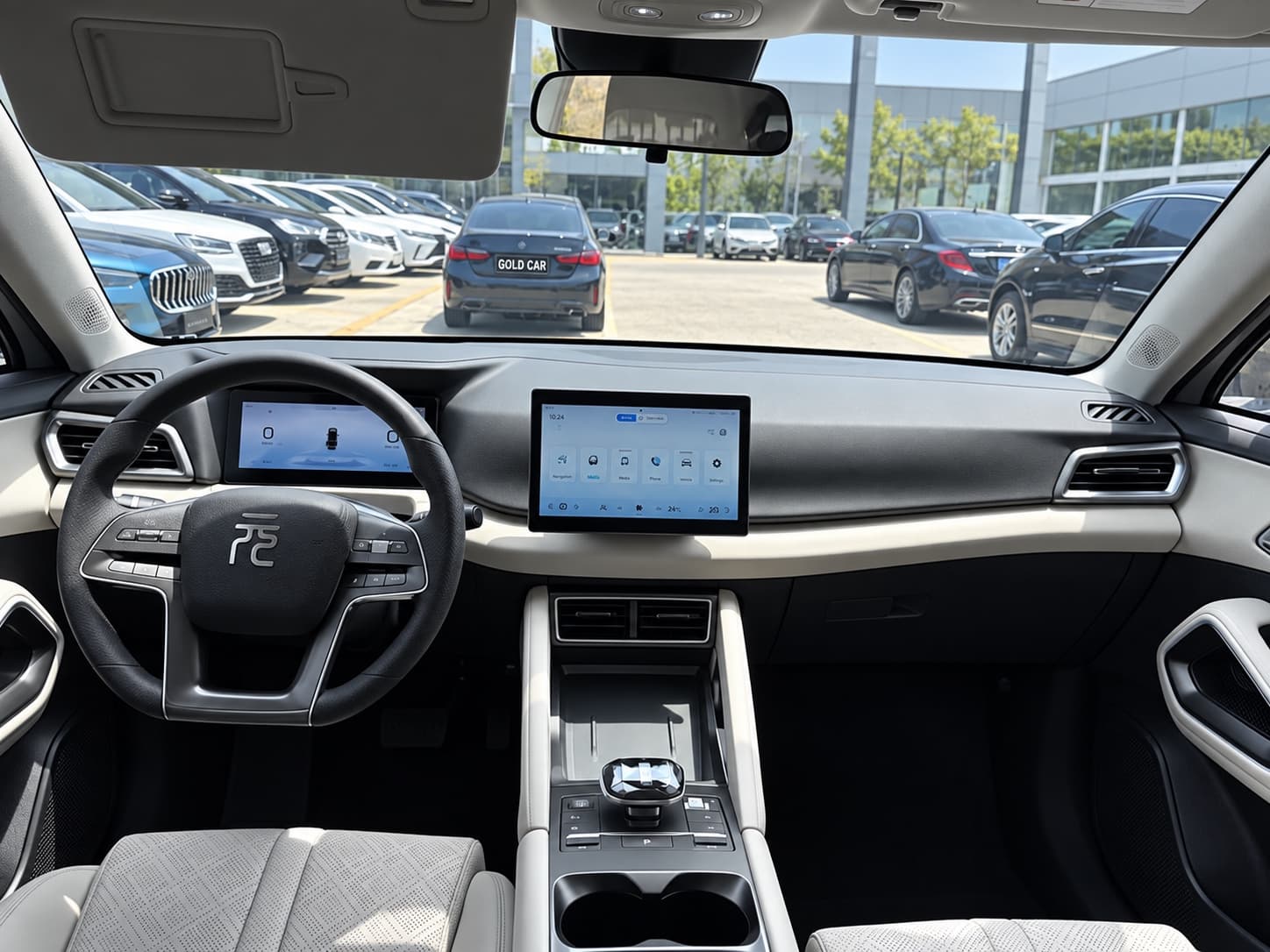 BYD Yuan UP 2024 301KM Leading Edition — миниатюра 8