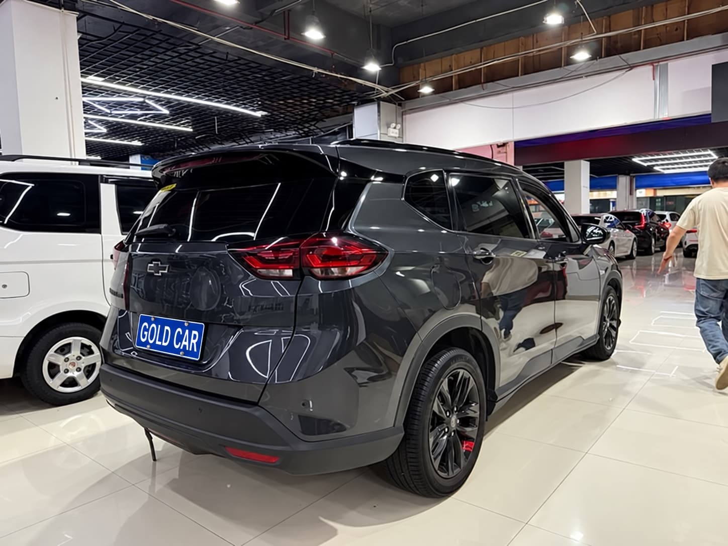 Chevrolet Orlando Mild Hybrid Redline 530T Automatic Luxury Edition (5+2 models) — миниатюра 6