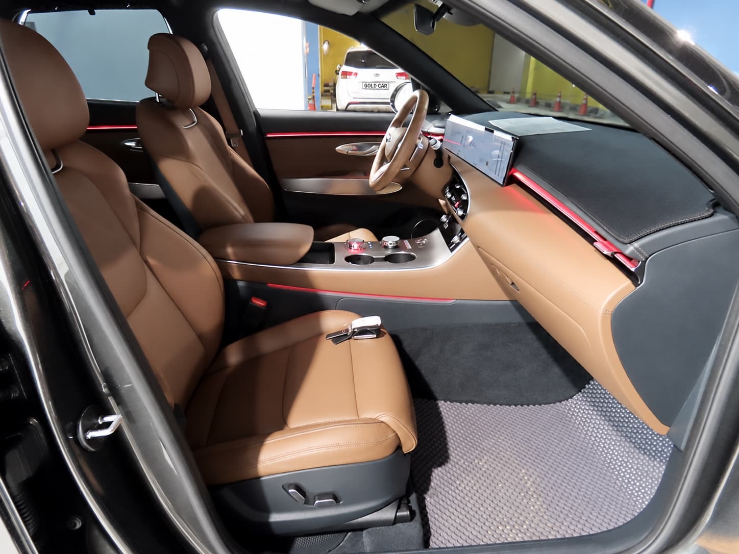 Genesis GV70 2.5T Gasoline AWD — миниатюра 8