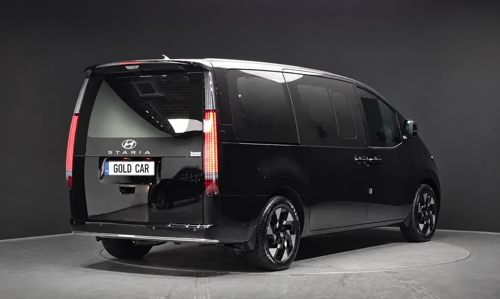 Hyundai Staria HEV 1.6T Lounge 9-seater Inspiration — миниатюра 3