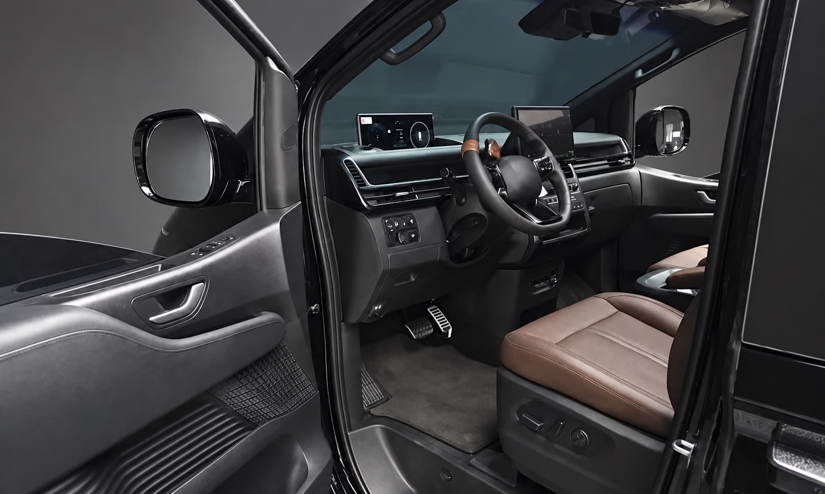 Hyundai Staria HEV 1.6T Lounge 9-seater Inspiration — миниатюра 4