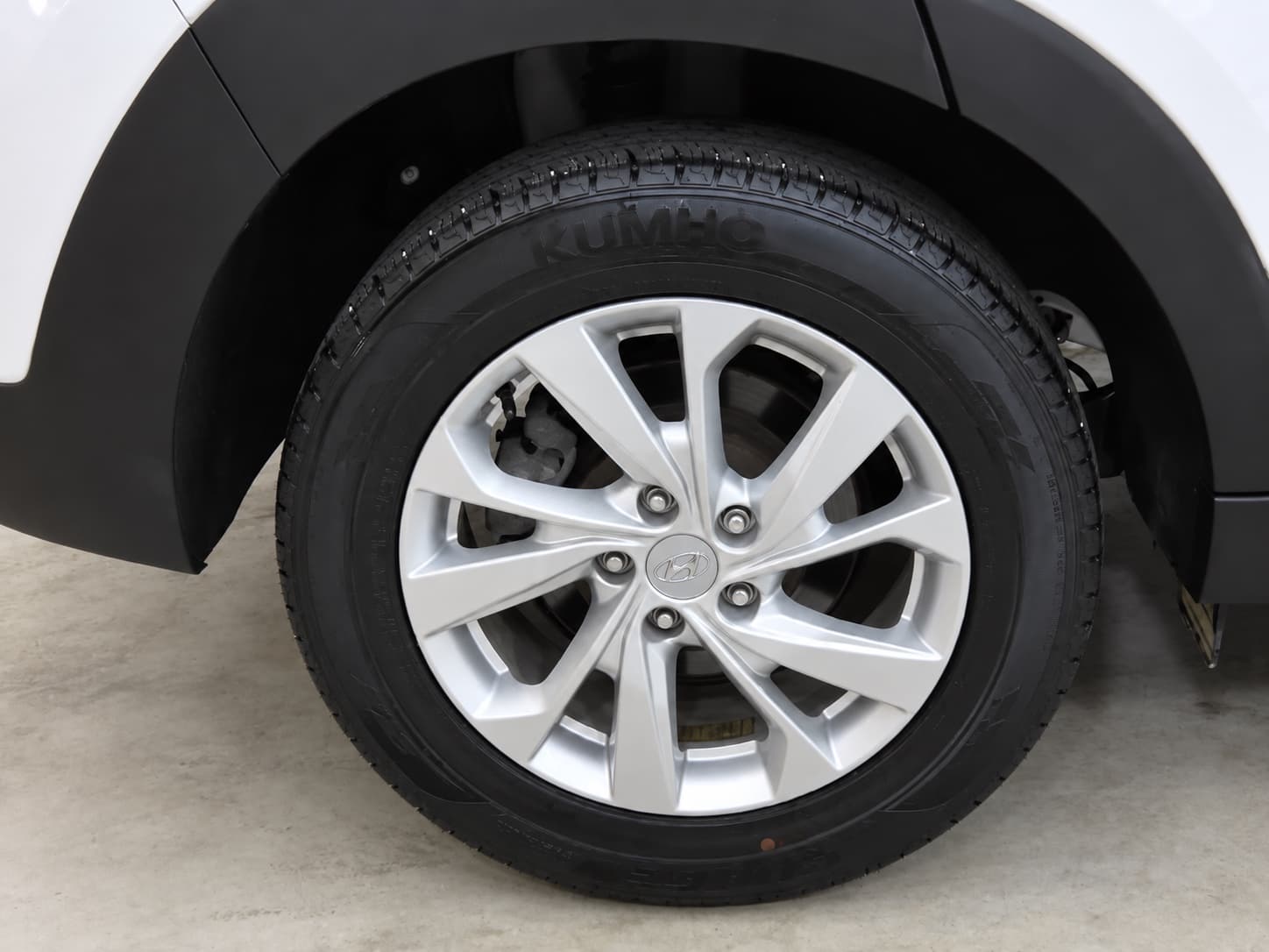Hyundai Tucson 1,6d 2 WD Smart — миниатюра 8