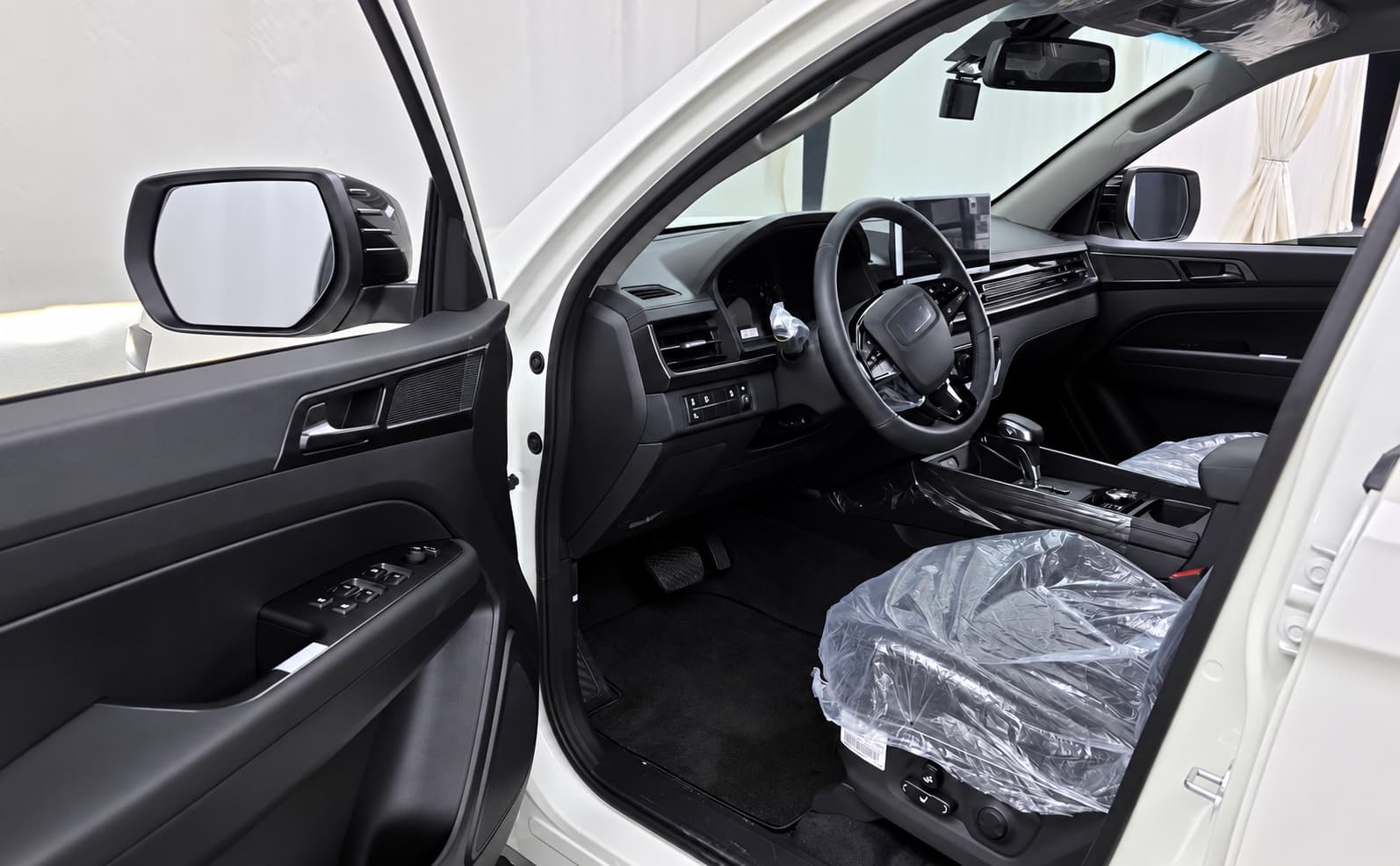 KGM Musso Diesel 2.2 4WD M7 Grand Style — миниатюра 10