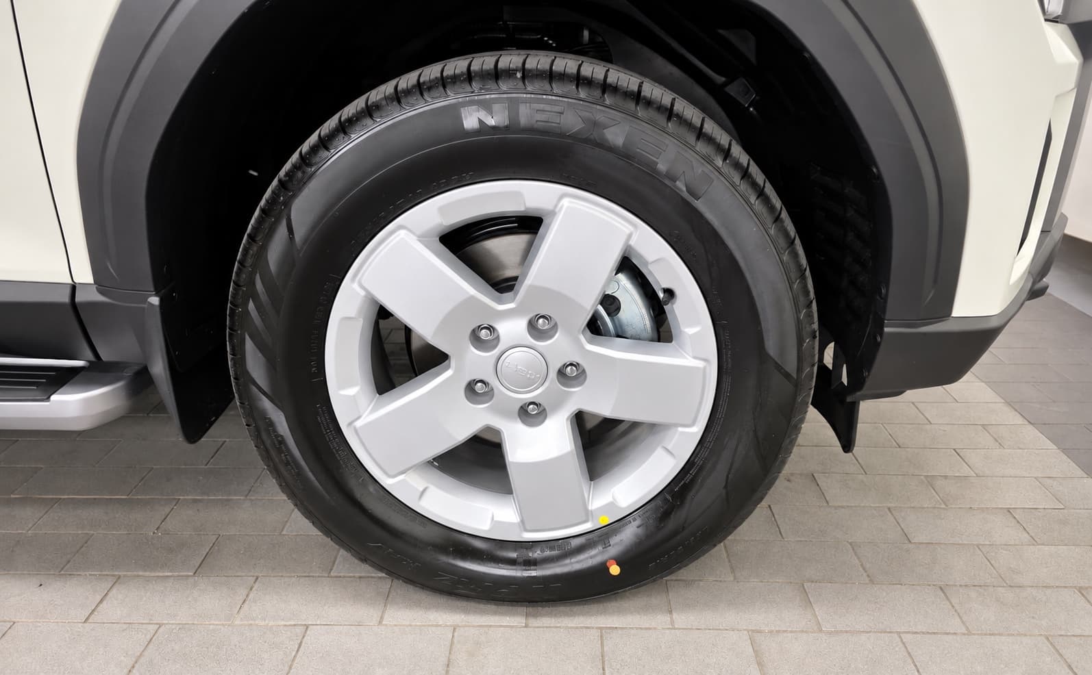 KGM Musso Diesel 2.2 4WD M7 Grand Style — миниатюра 5
