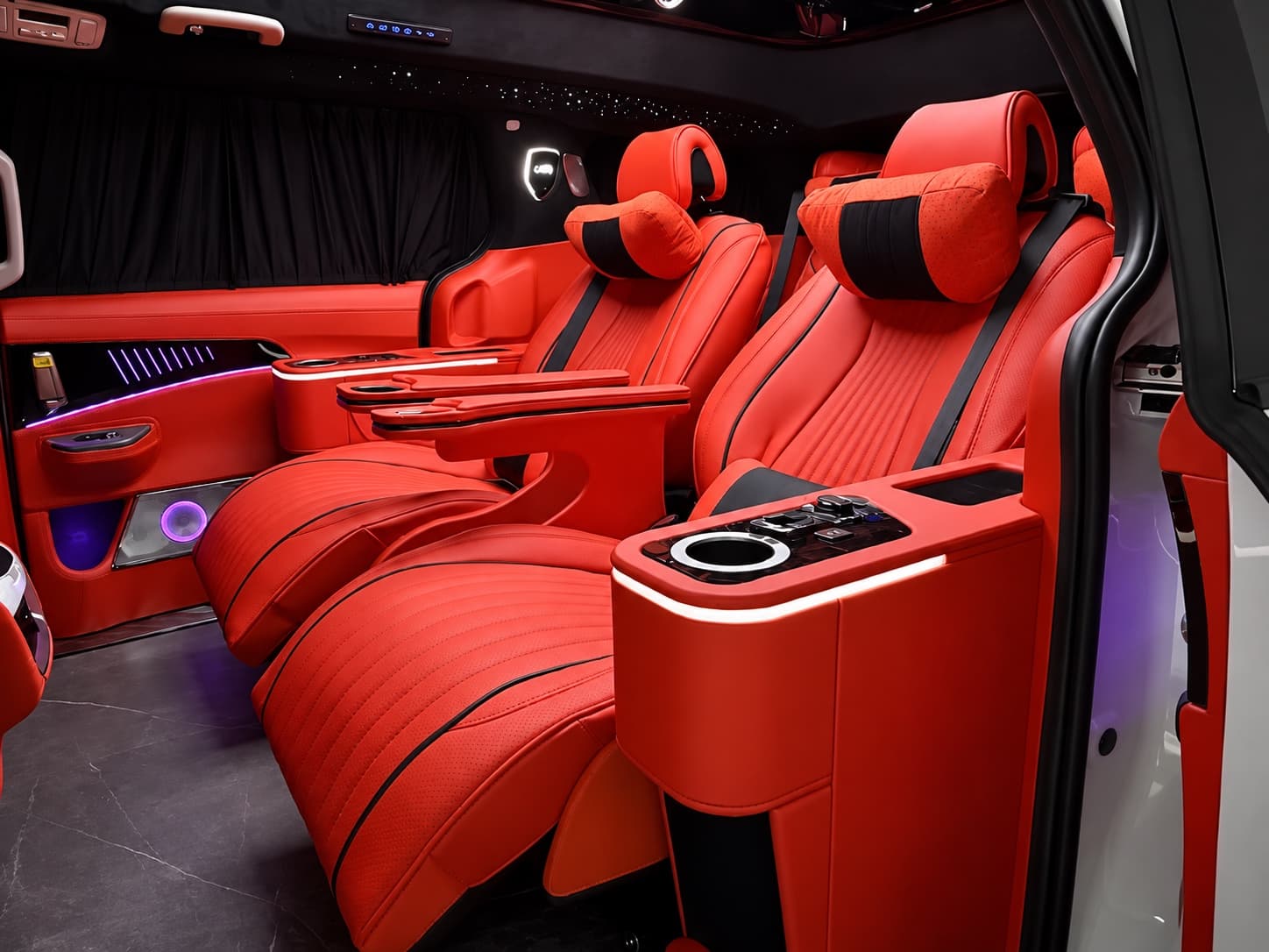 Kia Carnival 4-е поколение HEV High Limousine — миниатюра 8