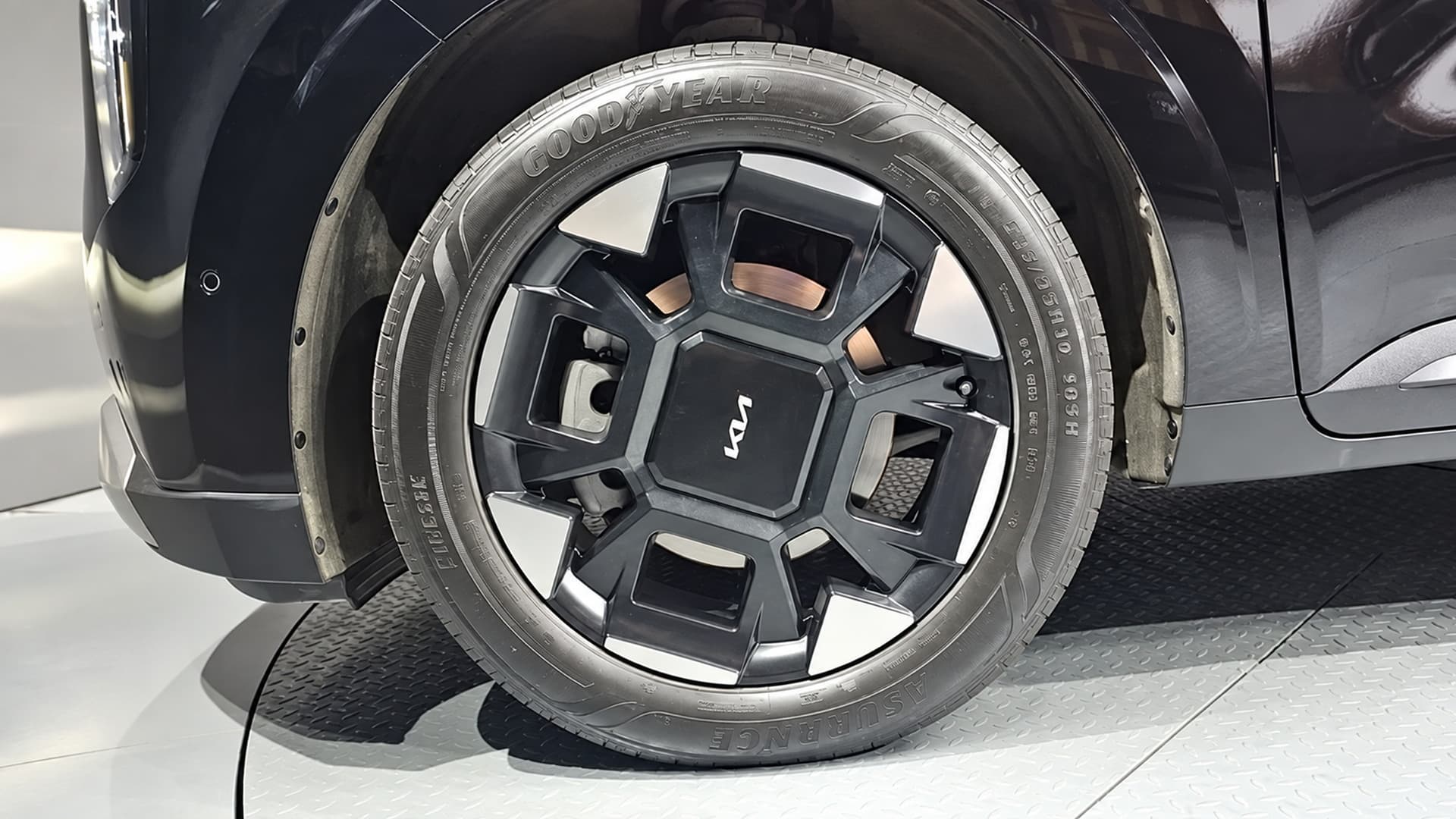 Kia Carnival 4-е поколение HEV 9-местный Prestige — миниатюра 5