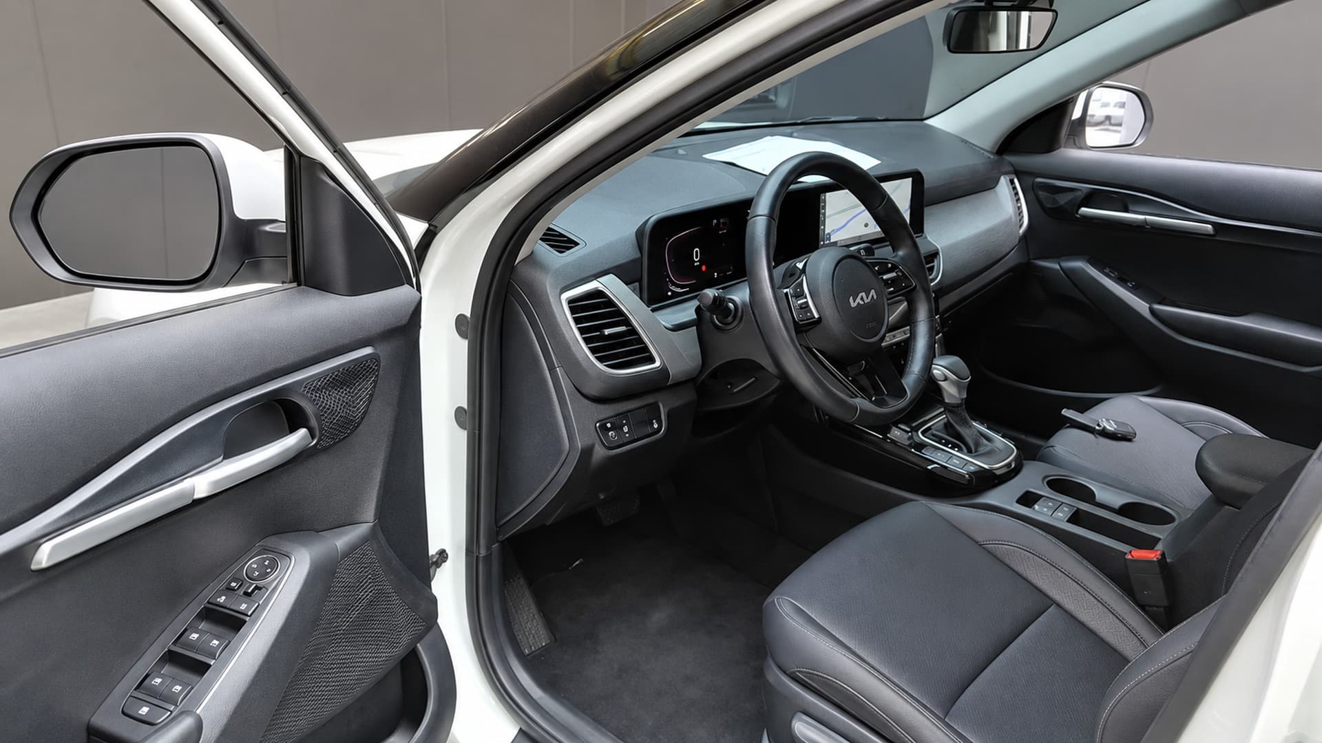 Kia Seltos 2.0 2WD Trendy — миниатюра 10