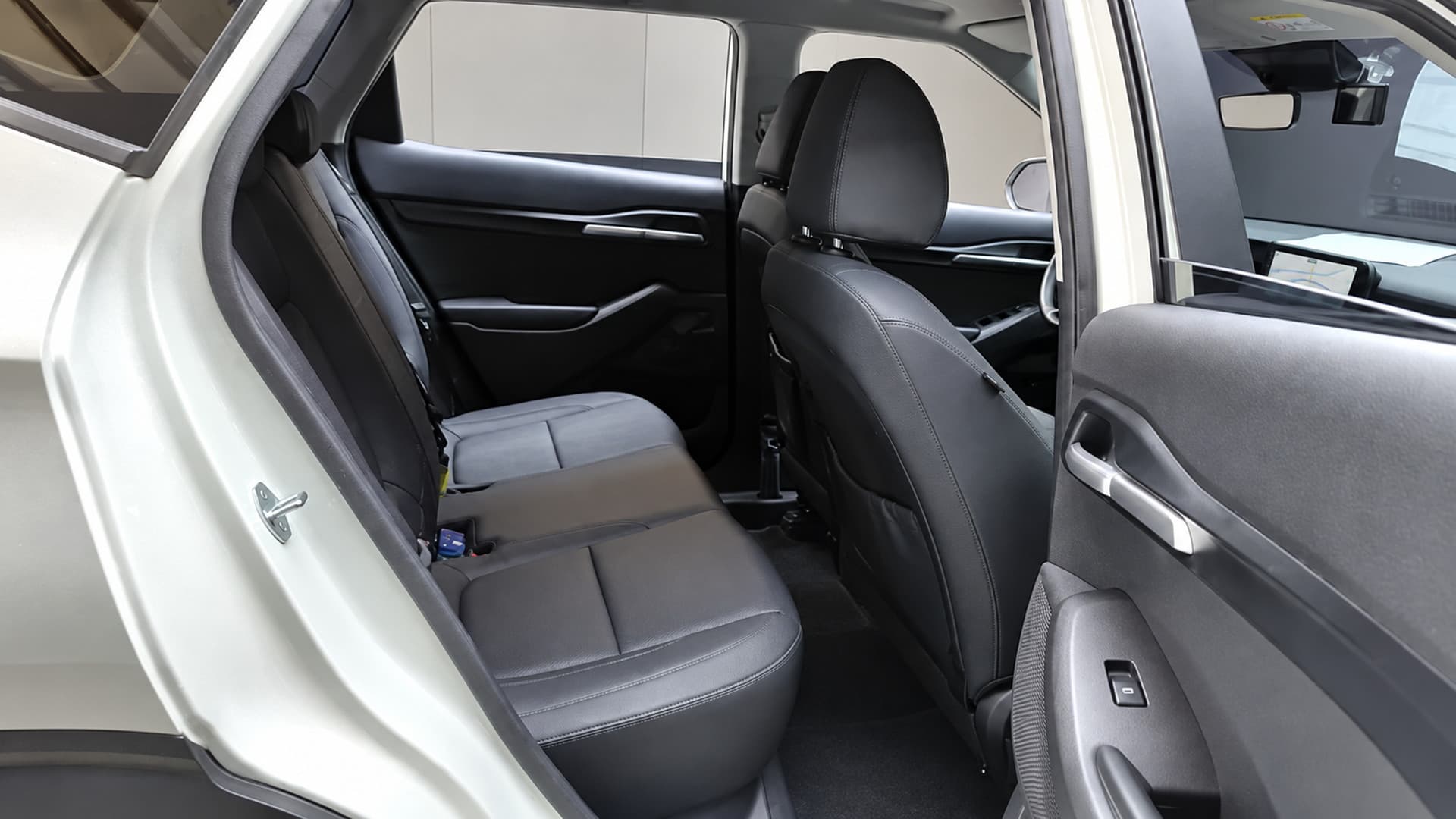 Kia Seltos 2.0 2WD Trendy — миниатюра 11