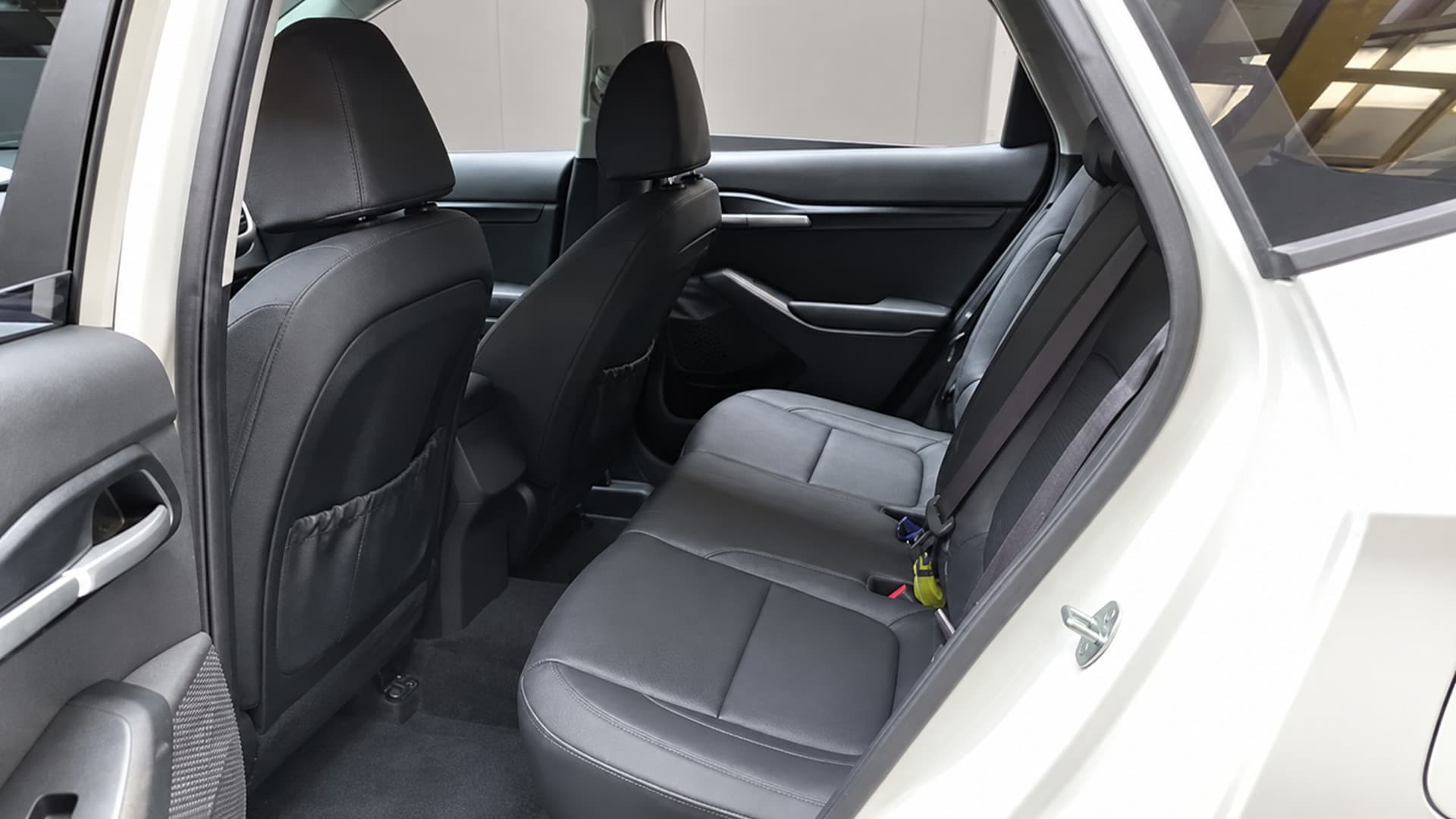Kia Seltos 2.0 2WD Trendy — миниатюра 12