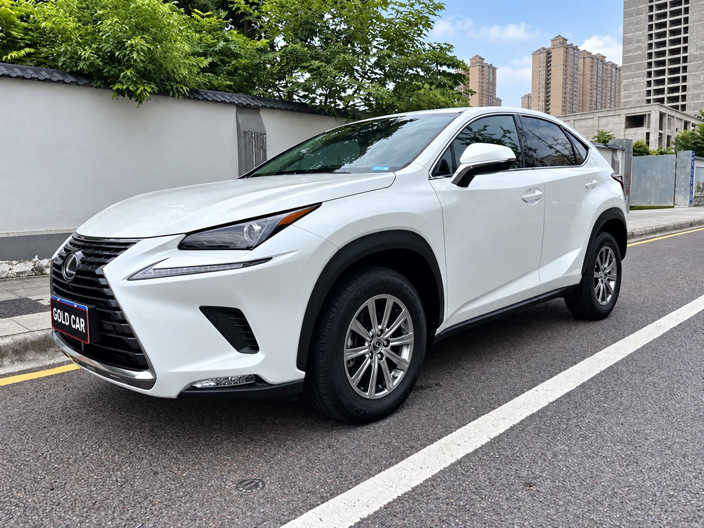 Lexus NX 2020 200 FWD F Sport Edition — миниатюра 2