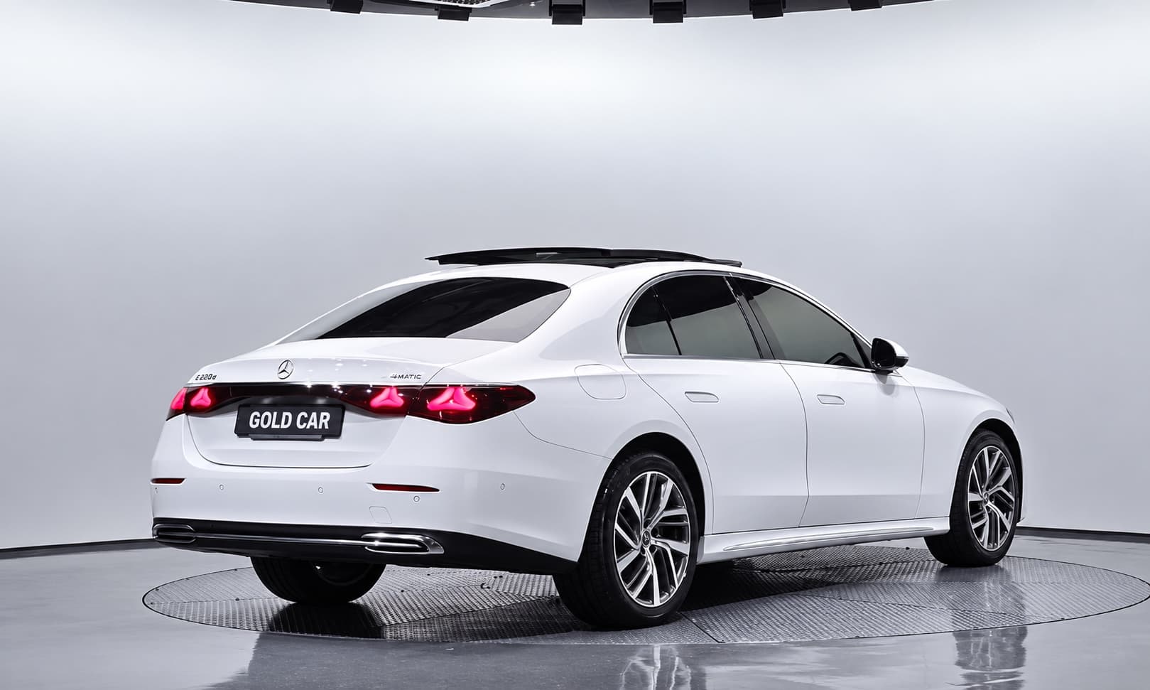 Mercedes-Benz E 220d (W214) 4Matic Exclusive — миниатюра 2