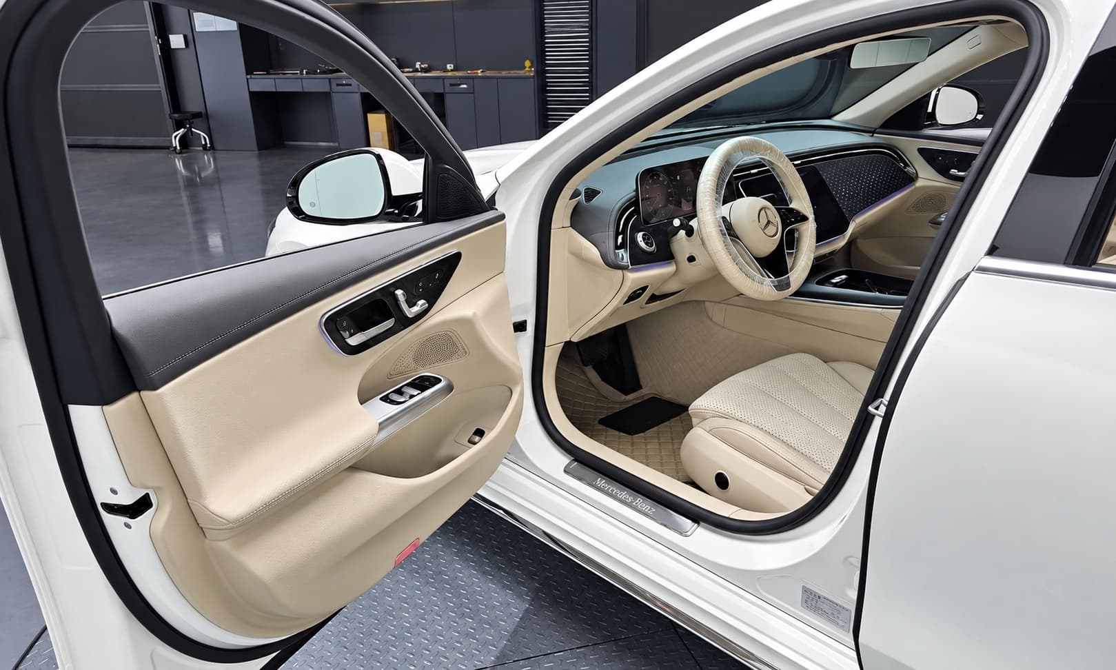 Mercedes-Benz E 220d (W214) 4Matic Exclusive — миниатюра 8
