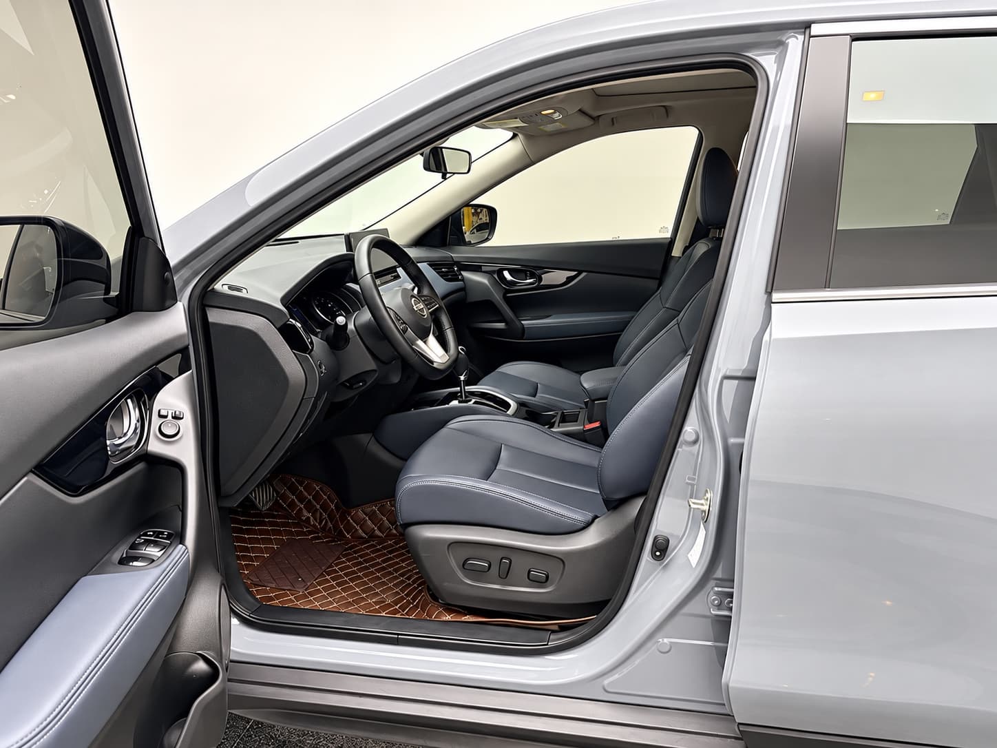 Nissan X-Trail 2025 Honor 2.0L 2WD Leading Edition — миниатюра 7
