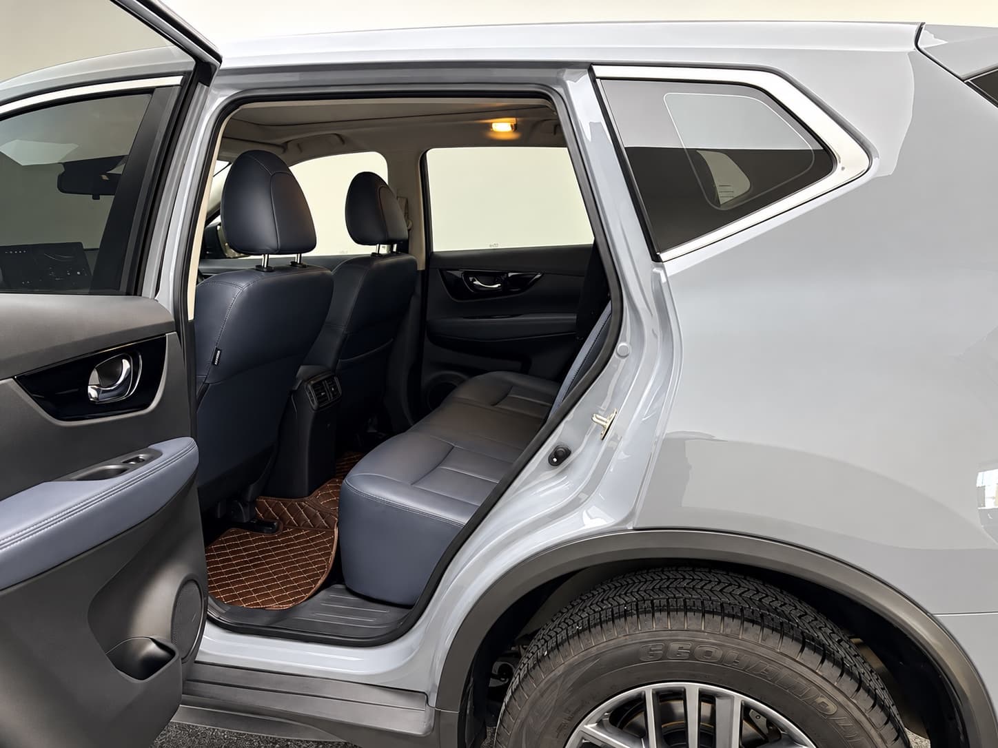 Nissan X-Trail 2025 Honor 2.0L 2WD Leading Edition — миниатюра 9