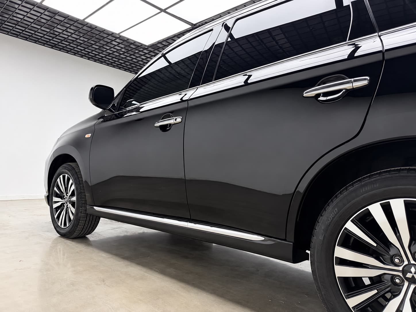 Mitsubishi Outlander 2.0L 2WD Comfortline 5-seater — миниатюра 7