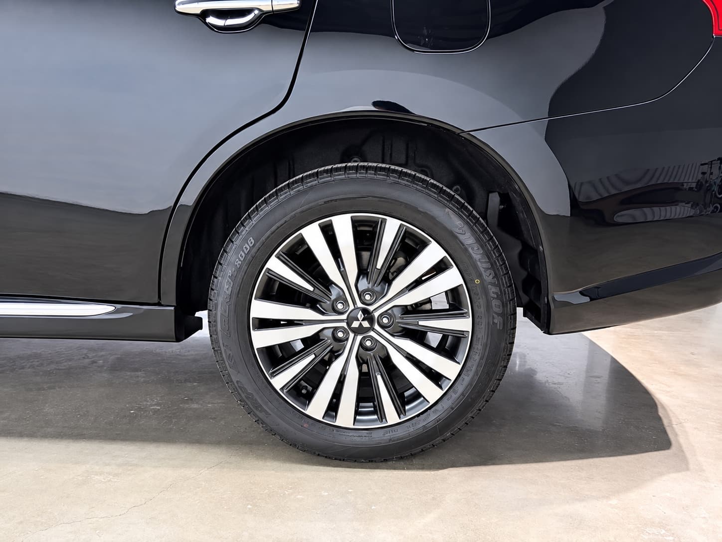Mitsubishi Outlander 2.0L 2WD Comfortline 5-seater — миниатюра 9