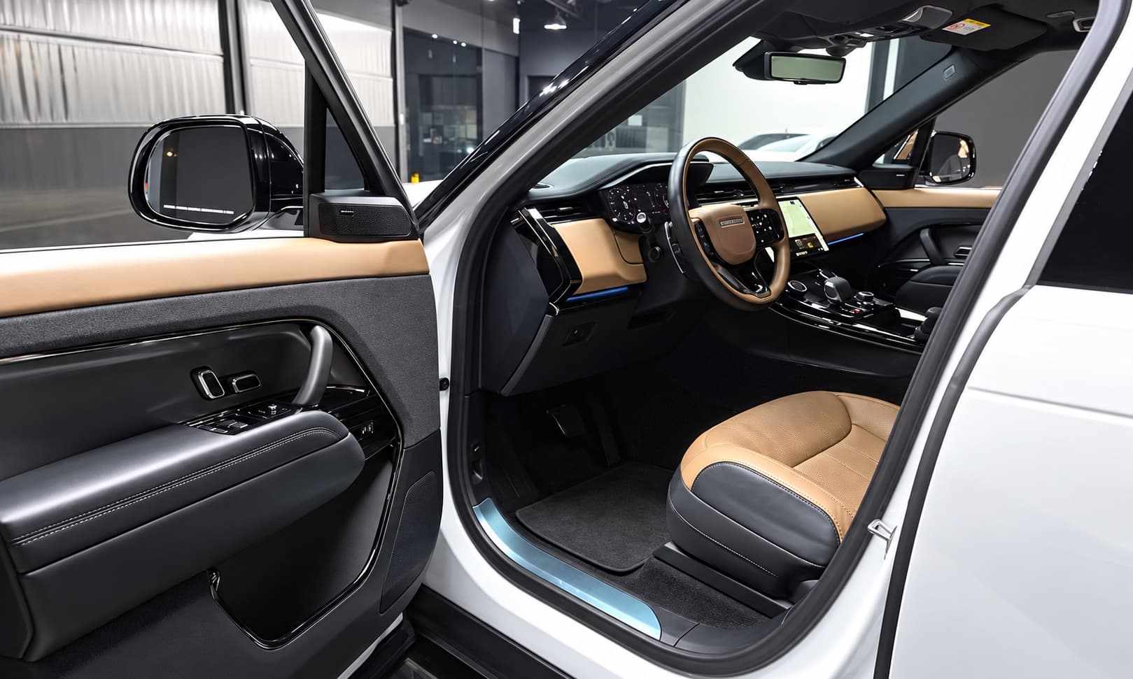 Land Rover Range Rover Sport 3rdD300 HSE Dynamic — миниатюра 6
