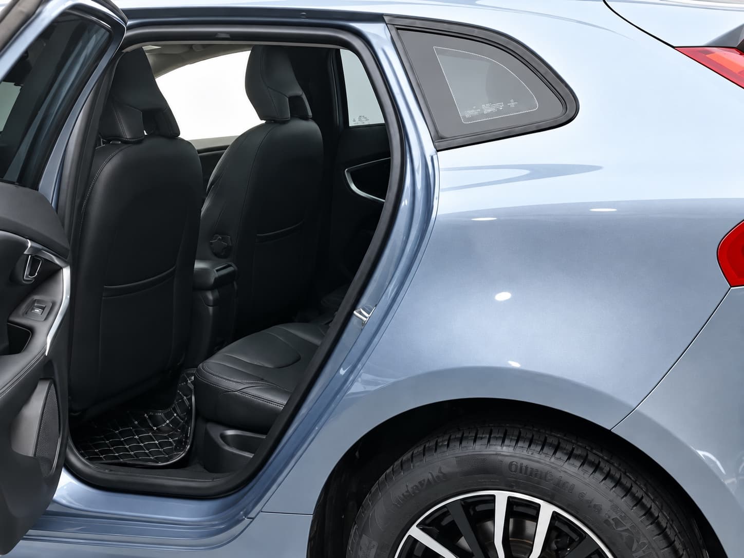 Volvo V40 2019 T3 Smart Edition — миниатюра 6